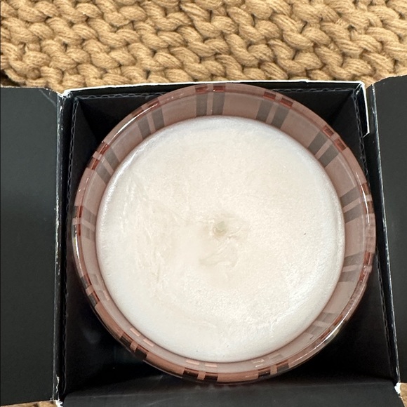 NEST NEW YORK WELLNESS CANDLE - Picture 4 of 5